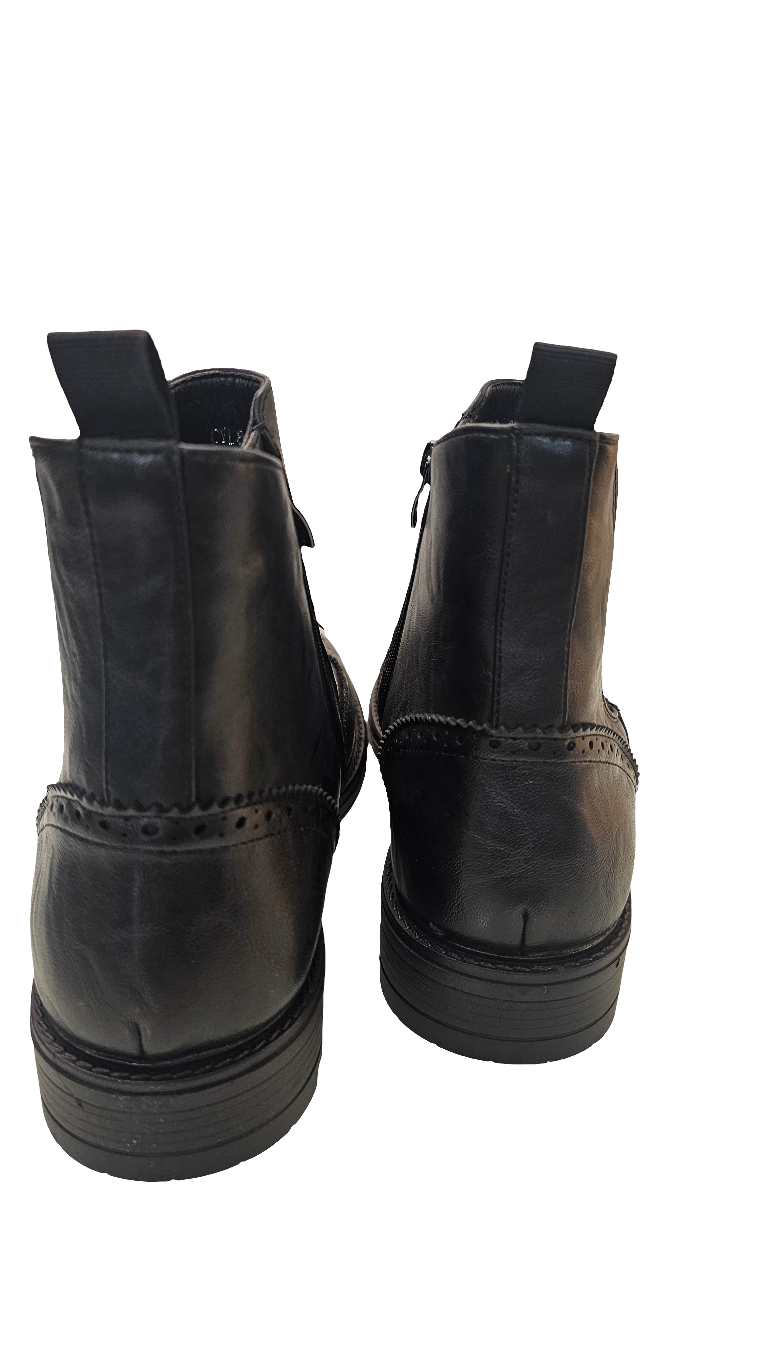Stivaletto brogue