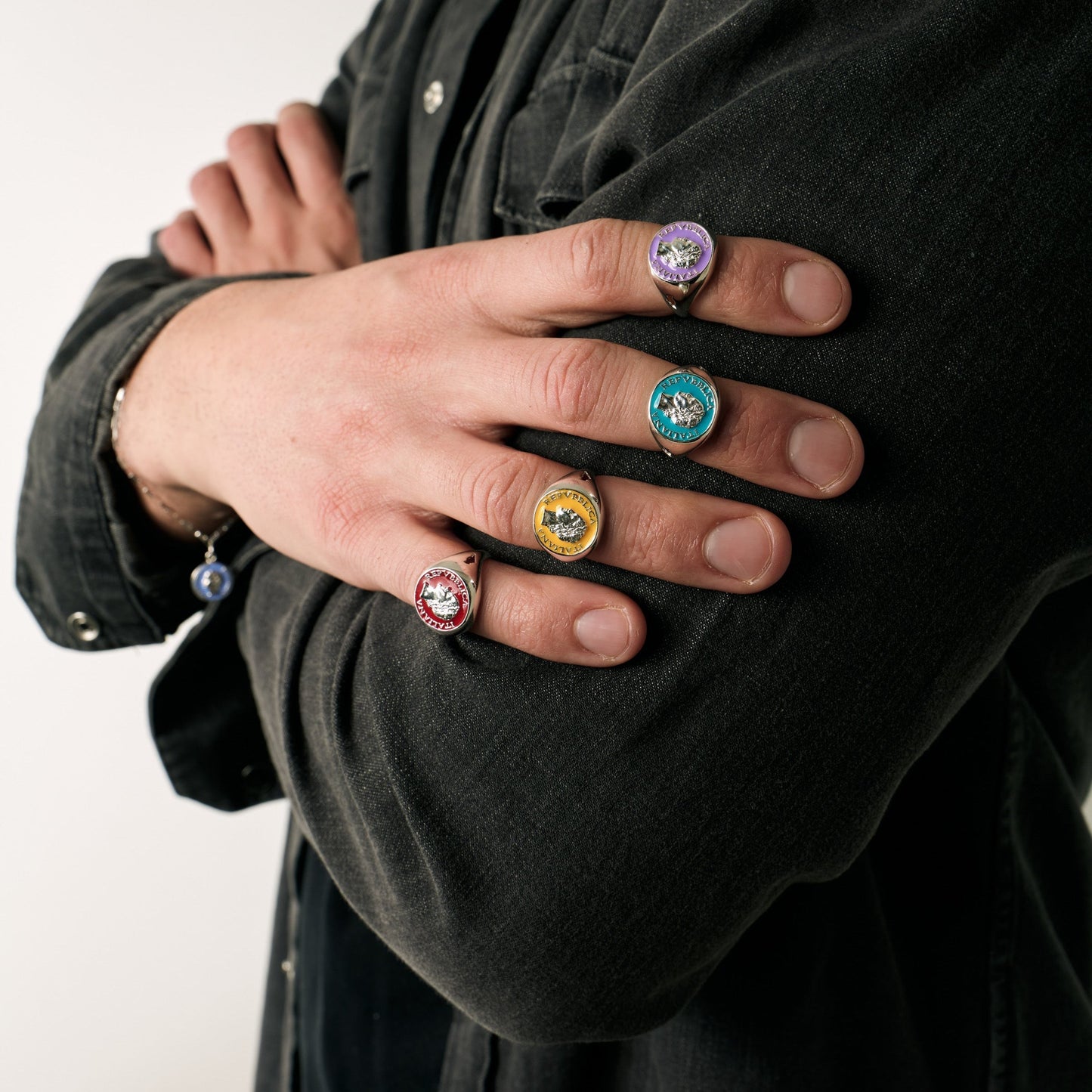 Anello Chevalier Argento Smalto Dolce Vita Anni 50 Vintage